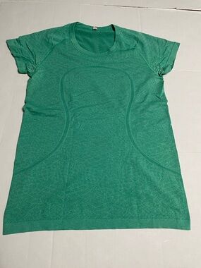 Lululemon Athletica Top 12